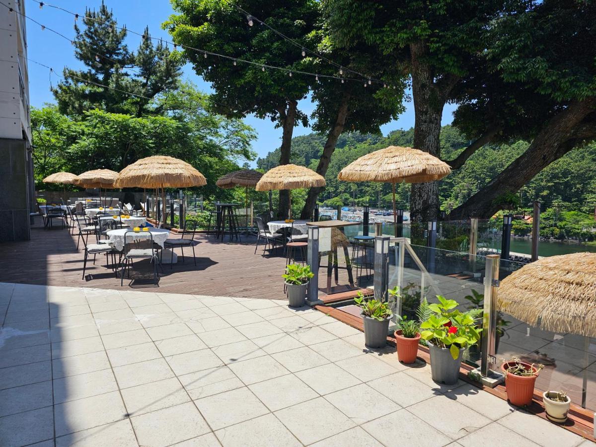 Cheonjiyeon Crystal Hotel Seogwipo Exterior photo